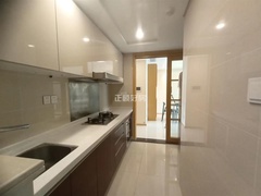 sD54C8B636AE3449FAE237C5F1386D313.jpg