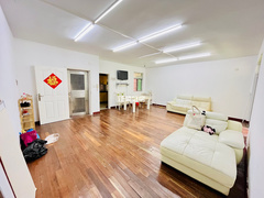 house_img