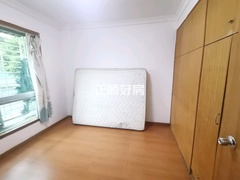 次卧