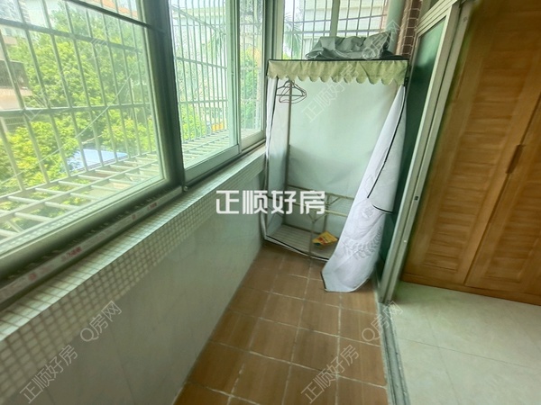 客厅