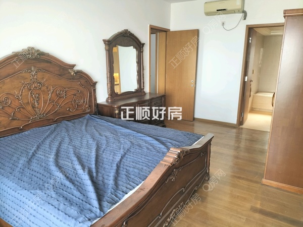 主卧