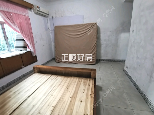 次卧