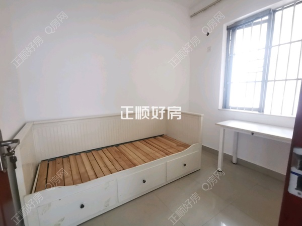 次卧