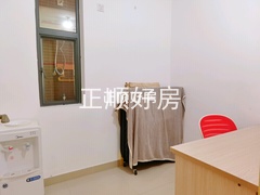 次卧