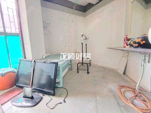客厅