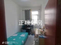 次卧