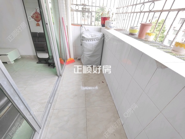客厅