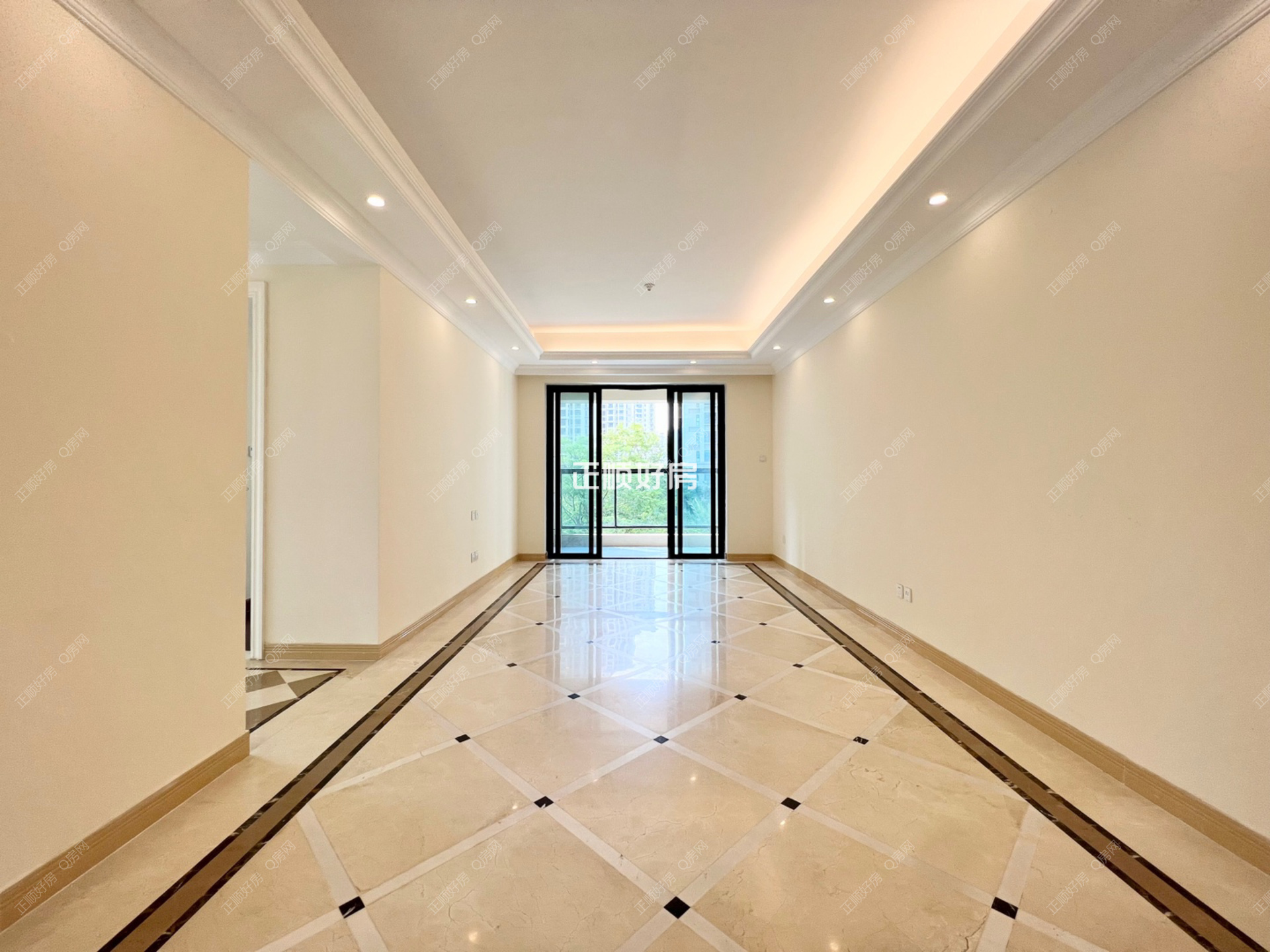 横琴口岸直通 K2荔枝湾 全新精装3房 拧包入住 家电可配