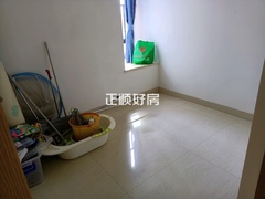 次卧