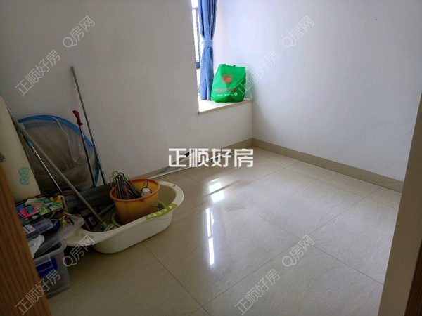 次卧