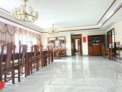 house_img