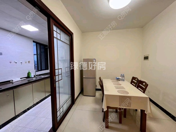 客厅