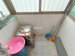 s06CA4E5EF1314B6FB3B390E8FF6FF1F5.jpg