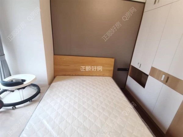 s18DCCAF03E954AA3B163D6F6FFFF37A6.jpg