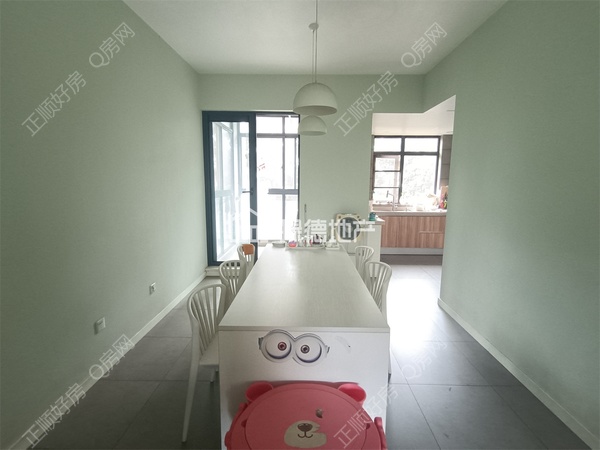 s3330FDF15EEA4ECDBDD50A57088E8E49.jpg