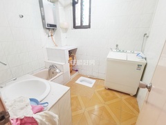 s4EAF9E67D1FF439BA1BA74E927E65C83.jpg