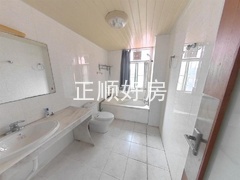 s802928137CF74A5FA8C0A20850AFD4FD.jpg