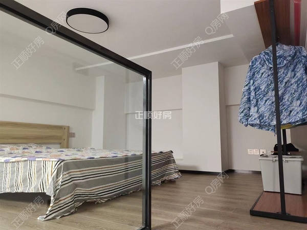 sAE7DC489C80D4C63A514C28136FE9647.jpg