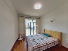 sB718F9252FC649AA9DC3DF1E22F6B6D7.jpg