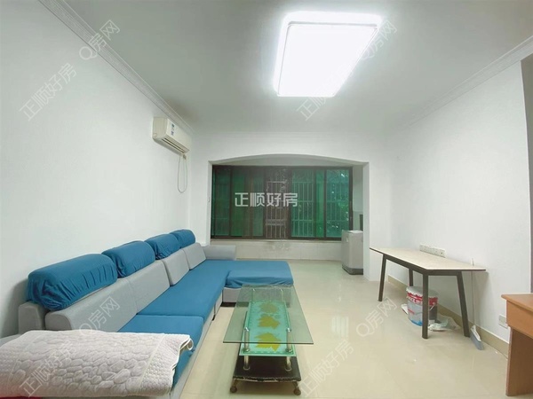 客厅