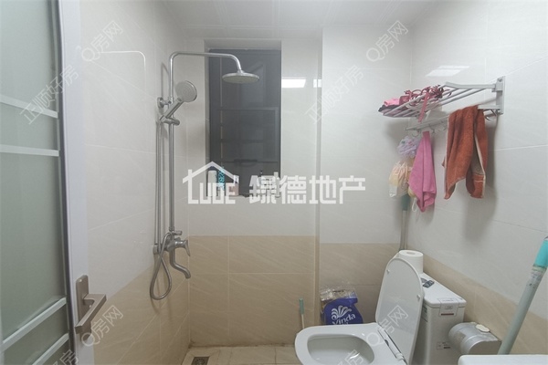 sDBE5779199554597BA67A8ADB0986D7C.jpg