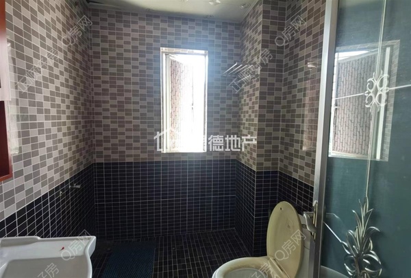sFD7C91D63CA84152BC5B5A1A02FDA187.jpg