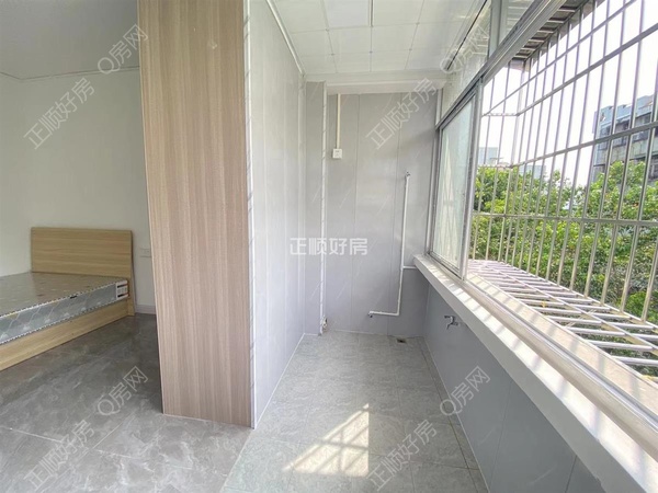 sFF0E730E60EE48DAA89472B4568413AC.jpg
