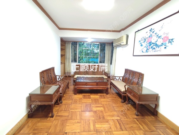 客厅