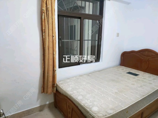 次卧