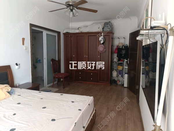 主卧