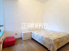 次卧