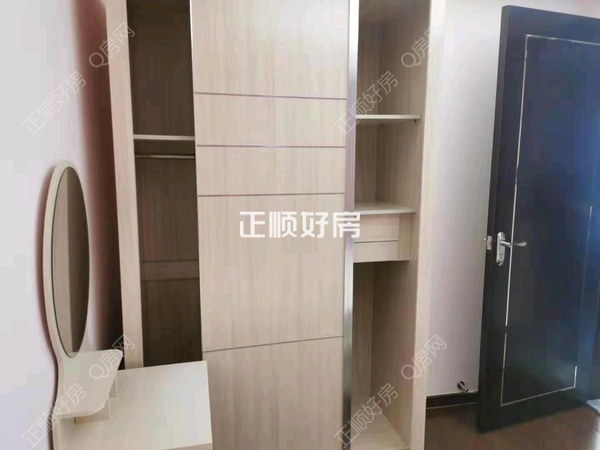 次卧