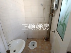 B房卫生间