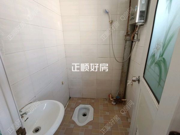 B房卫生间