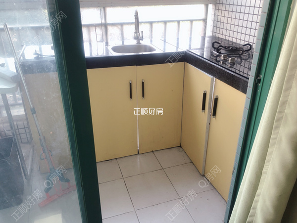 客厅