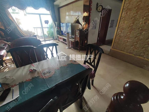 s229ADE2C7BA44074BCD898FD9E70C16A.jpg