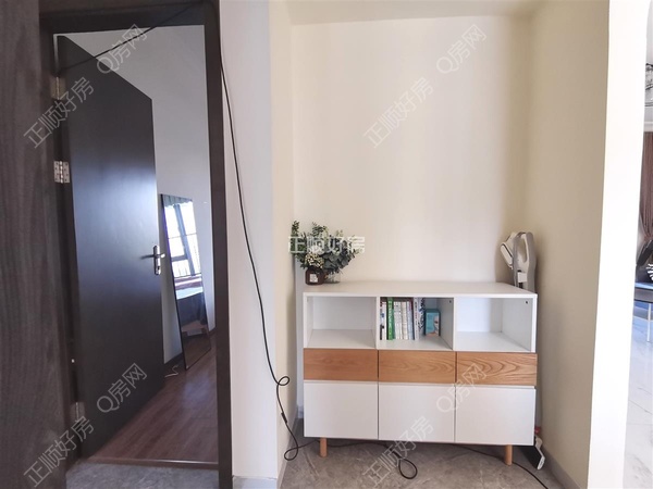 s41824AF3FBAE4309836445031E2AEE18.jpg