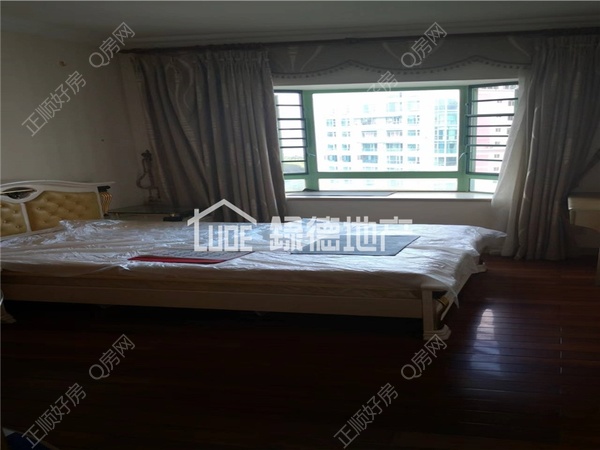 s4AB1EBAF10AA47E092A30DF910AECF9D.jpg