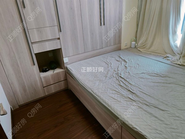 s4AD4FA2297E84DDCBDDE6AAB81966C93.jpg