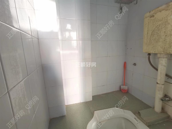 s735BC963F56143DCB2DD0CBD71D67322.jpg