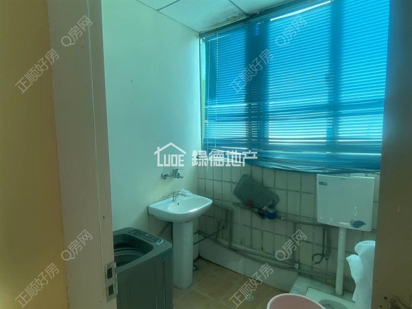 sCE1AD4D010704EF49ACAE031D89E6A03.jpg