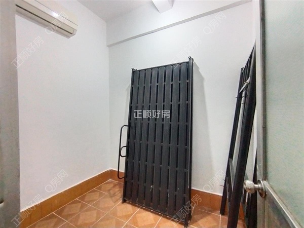 sDD43917AF93D46F284751AED376E897F.jpg