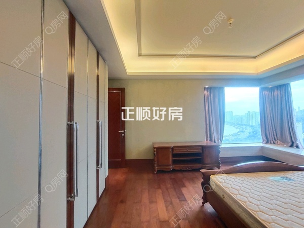 客厅