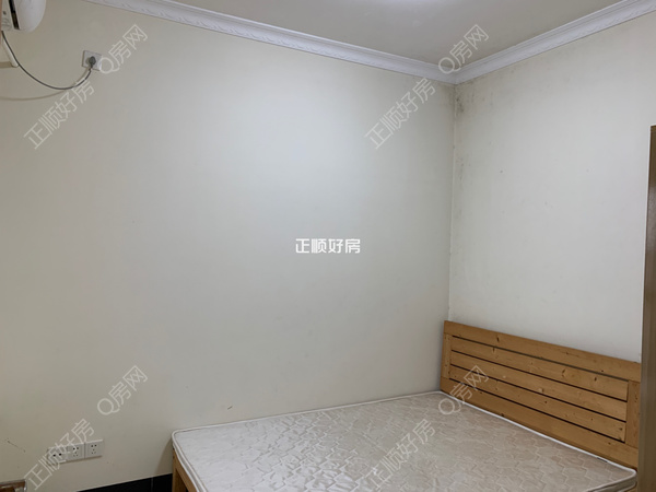 次卧