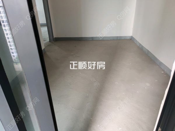 次卧