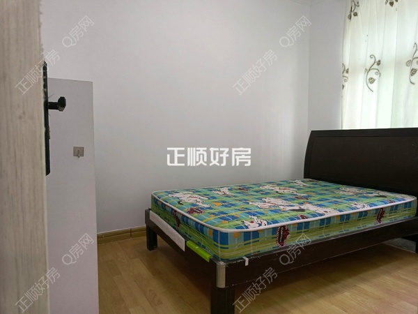 次卧