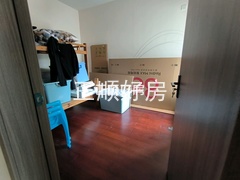 次卧