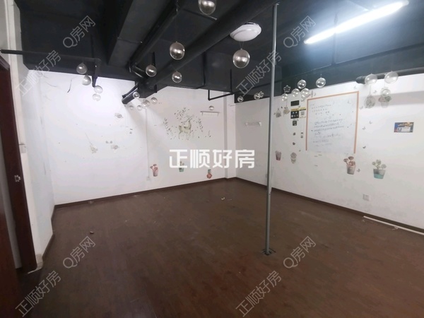 客厅