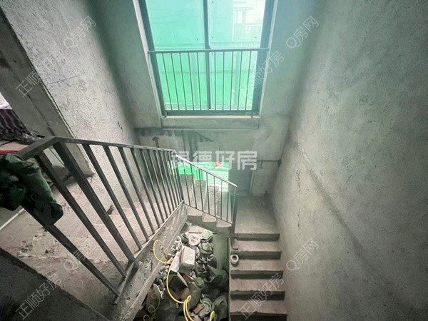 客厅