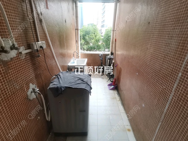 客厅